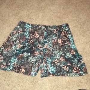 Floral trouser shorts